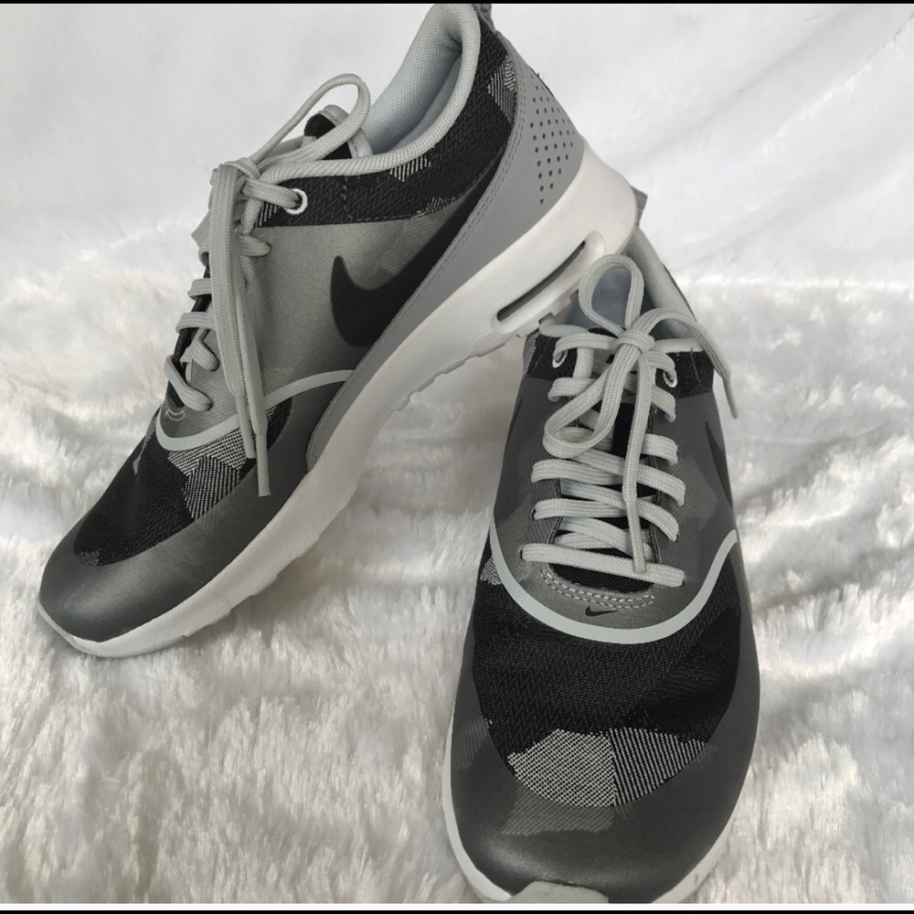 Nike Air Max Thea Silver & Camo